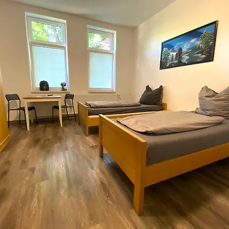 Rennsteighostel Hostal *